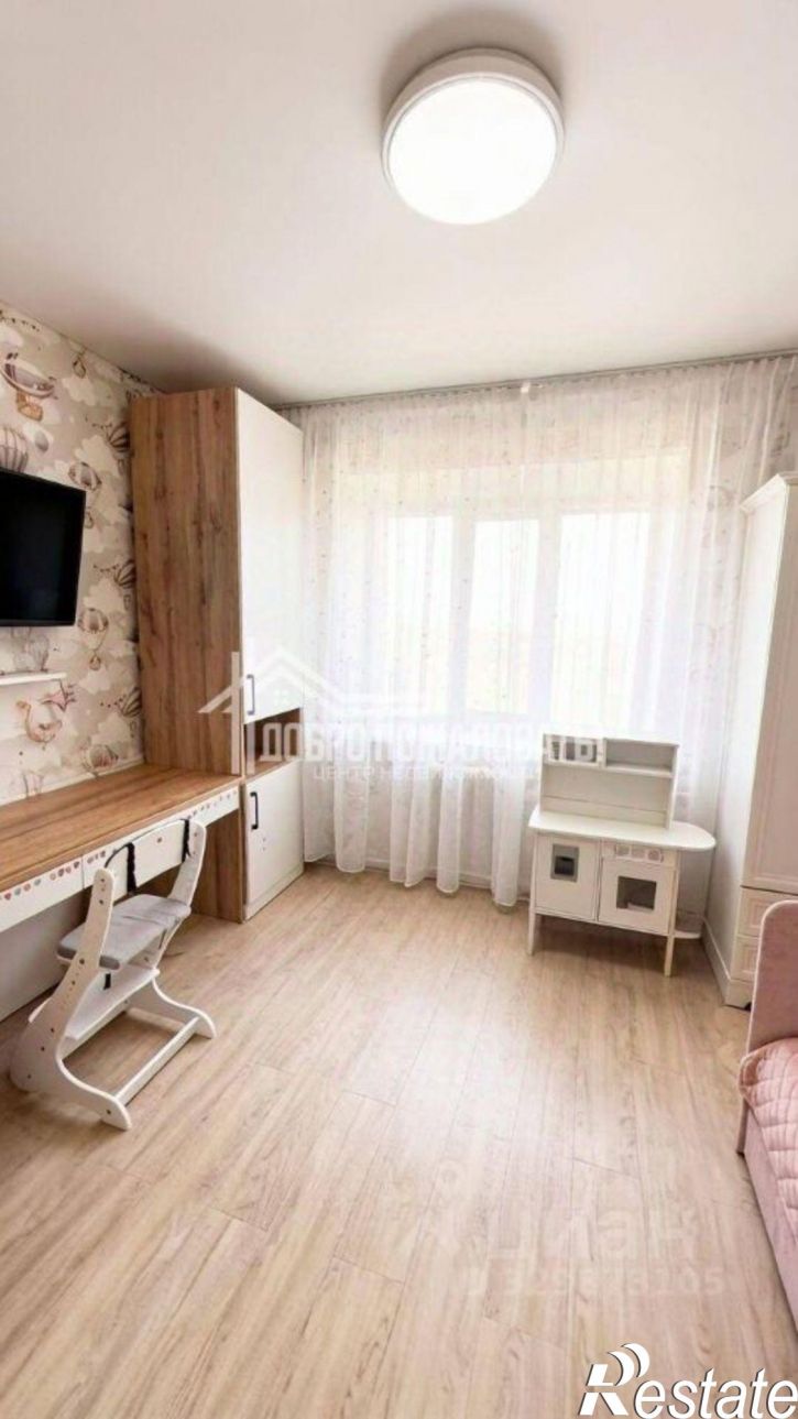 3-комн квартира улица Генерала Тихонова, 6Б,  д. 6Б