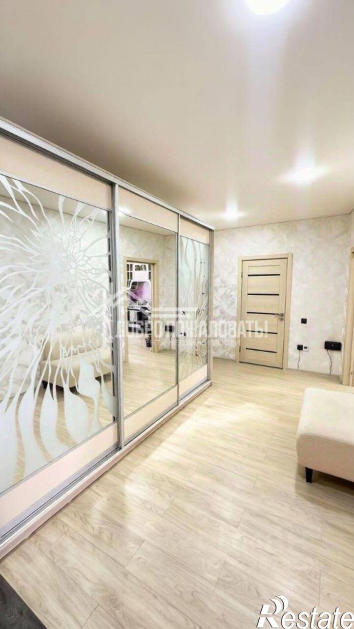 3-комн квартира улица Генерала Тихонова, 6Б,  д. 6Б