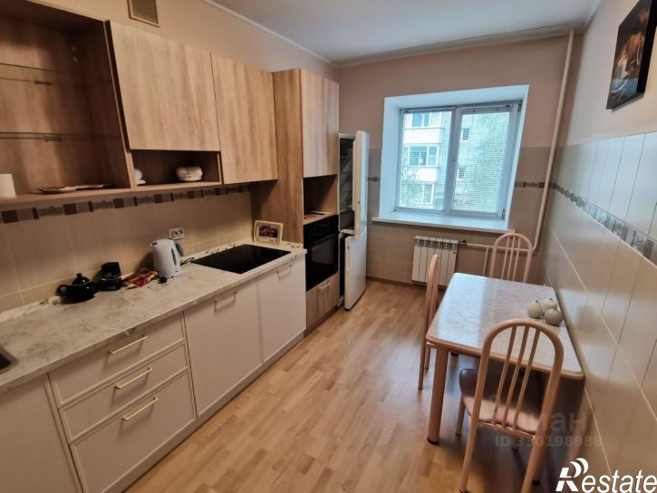 3-комн квартира Абакан, улица Стофато, 6А