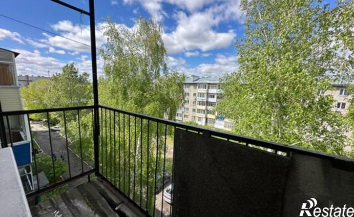 2-комн квартира Саяногорск, микрорайон Заводской, 35