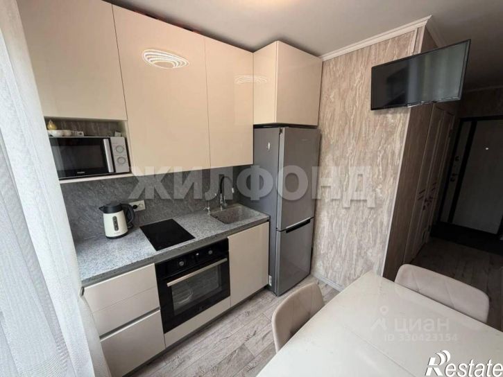 4-комн квартира улица Чапаева, 45,  д. 45