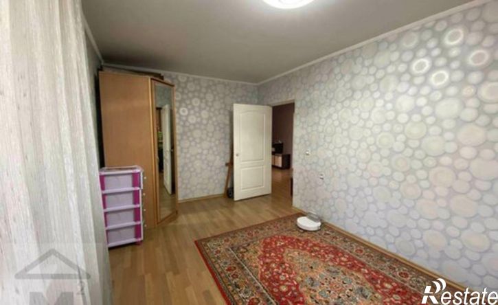 4-комн квартира пр-кт Космонавтов, 27,  д. 27