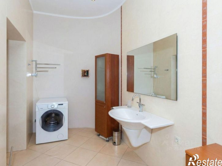 3-комн квартира Абакан, улица Чехова, 56