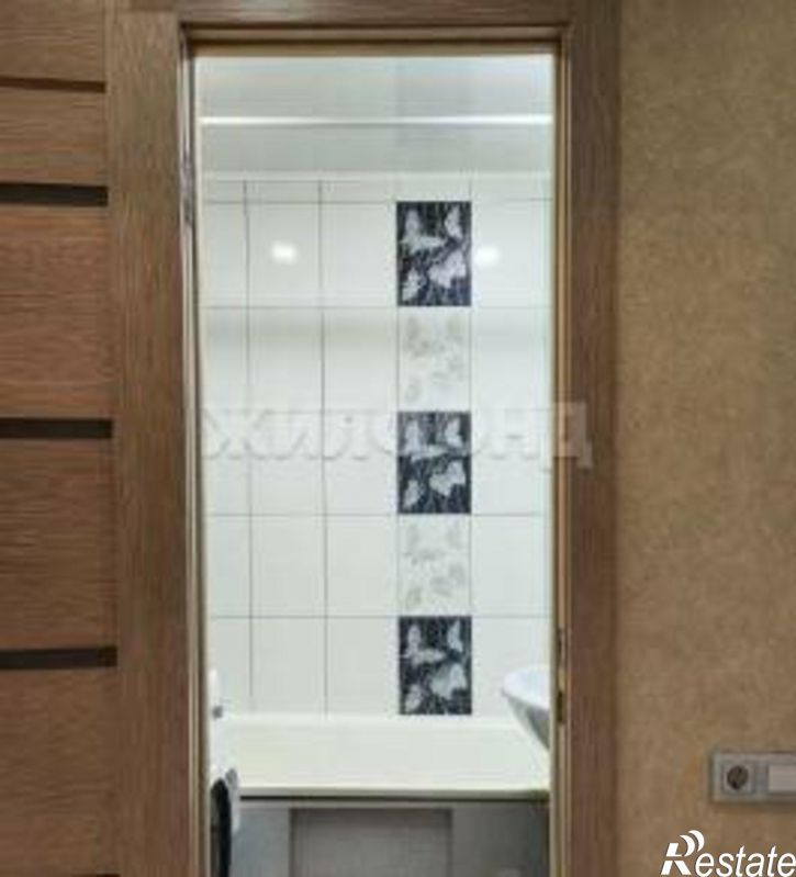 4-комн квартира Абакан, улица Торосова, 23