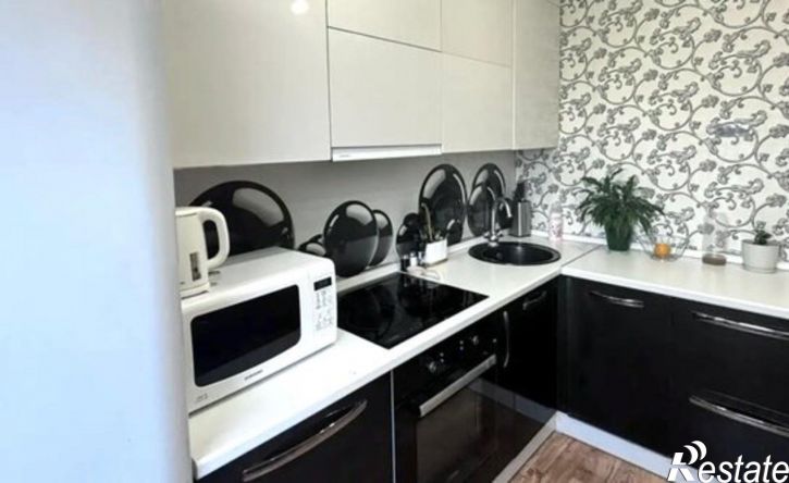 3-комн квартира Саяногорск, микрорайон Советский, 16
