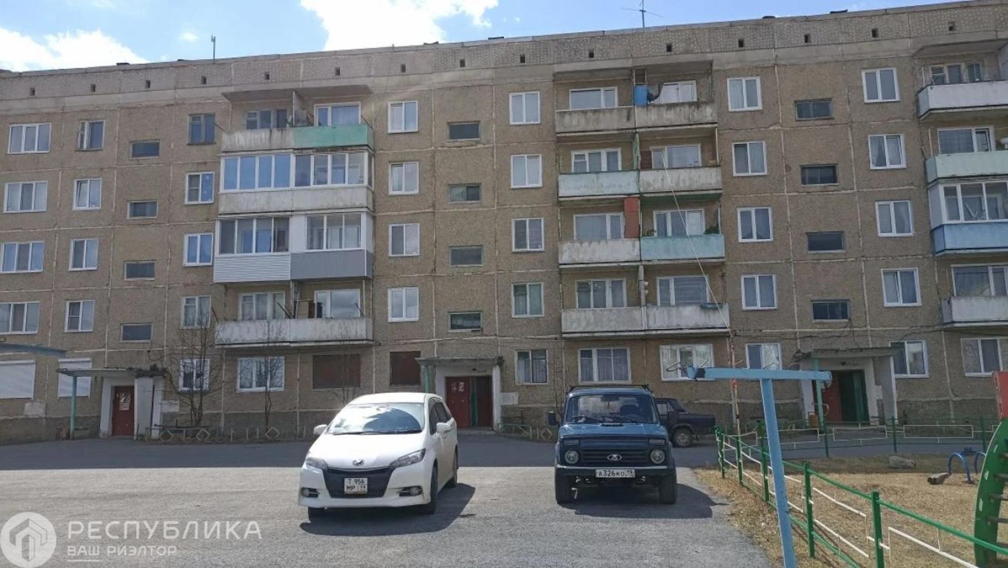 Купить квартиру за 1 000 000 рублей на Микрорайон, 7