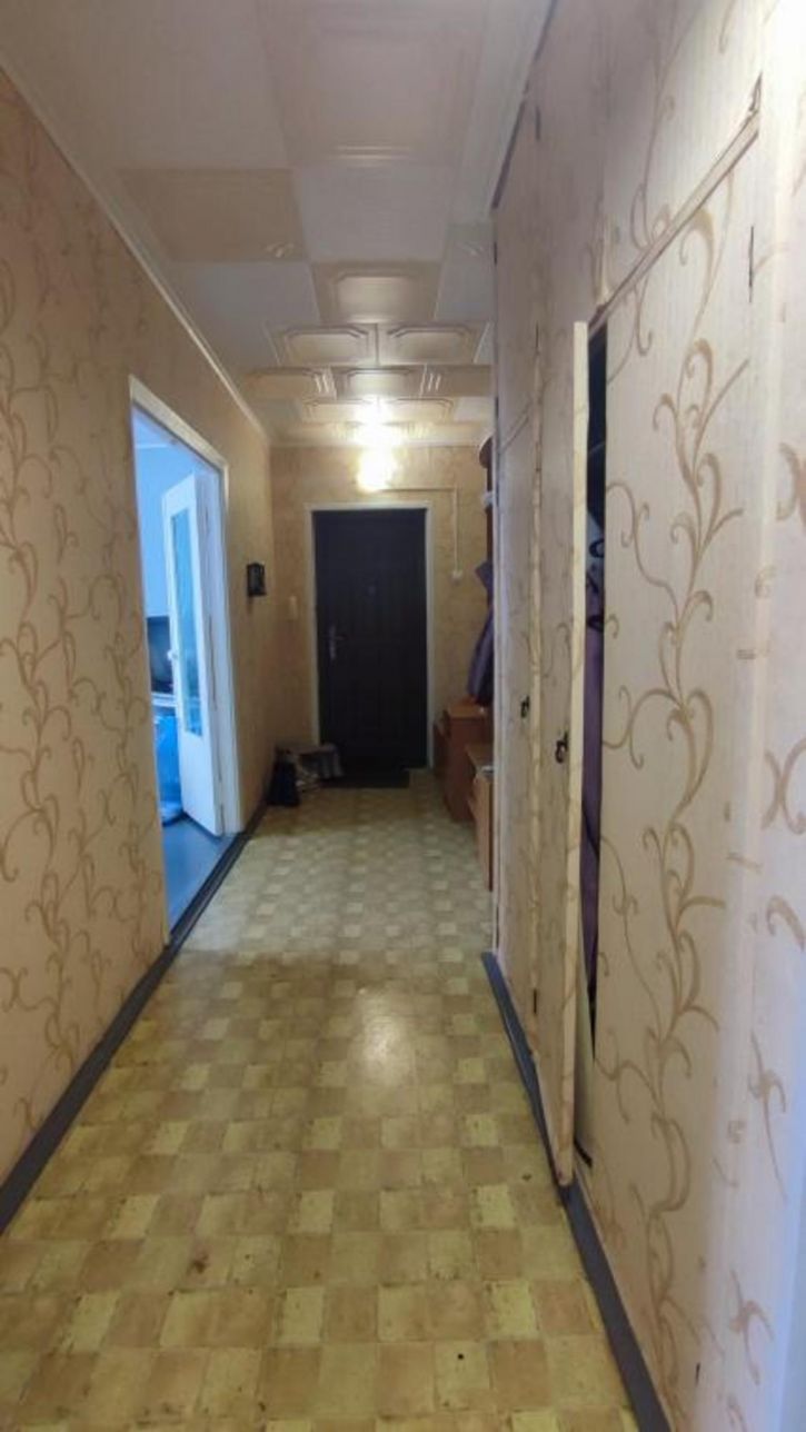 3-комн квартира Интернациональный микрорайон, 8