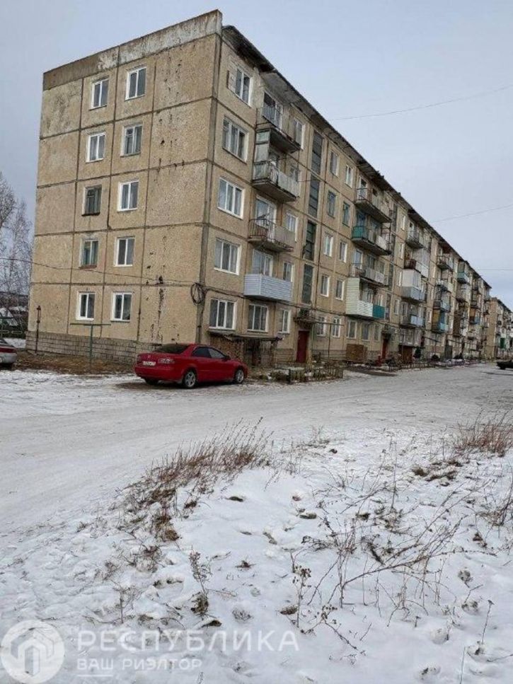 3-комн квартира Микрорайон, 1