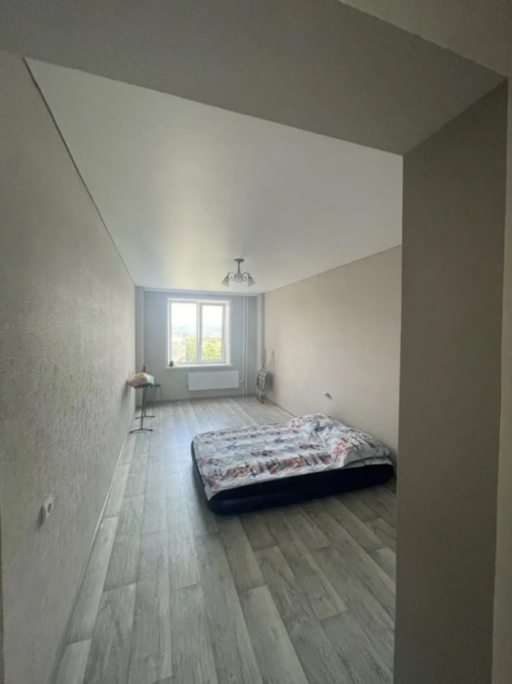 1-комн квартира Генерала Тихонова, 17