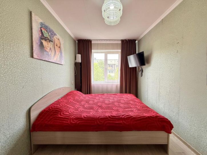 2-комн квартира Заводской микрорайон, 54
