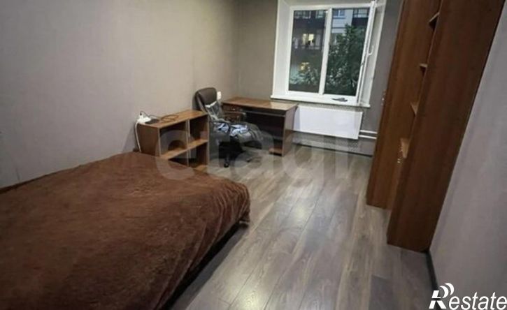 2-комн квартира улица Генерала Тихонова, 8В,  д. 8В