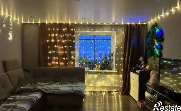 2-комн квартира улица Генерала Тихонова, 8В,  д. 8В