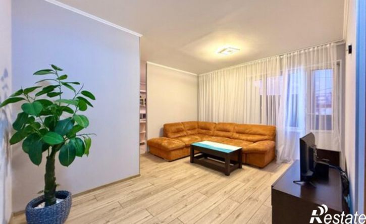 2-комн квартира Саяногорск, микрорайон Центральный, 13А