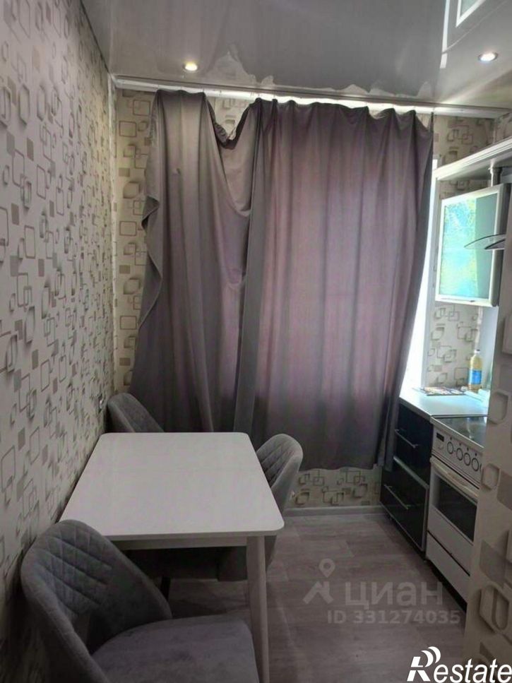 2-комн квартира пр-кт Космонавтов, 44А,  д. 44А