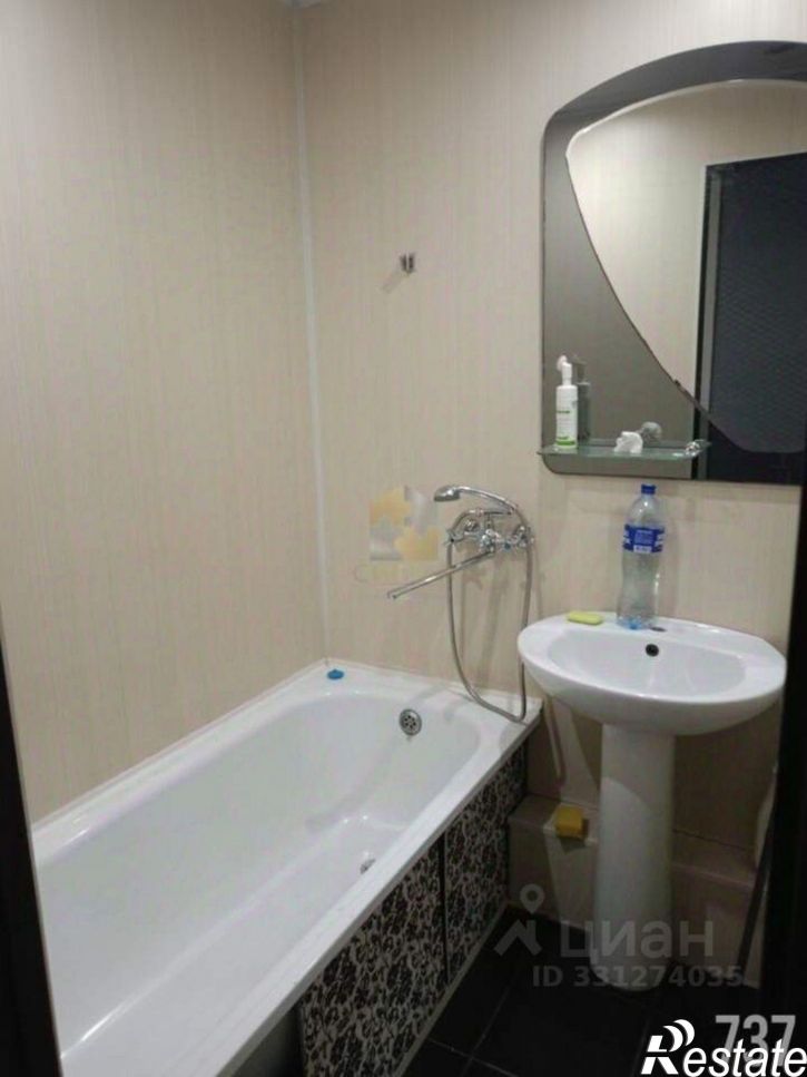 2-комн квартира пр-кт Космонавтов, 44А,  д. 44А
