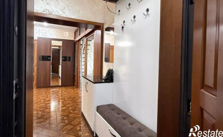3-комн квартира Саяногорск, микрорайон Советский, 44