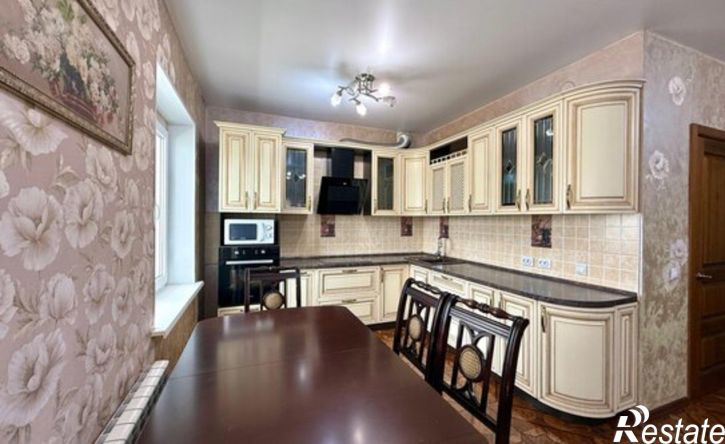 3-комн квартира Саяногорск, микрорайон Советский, 44