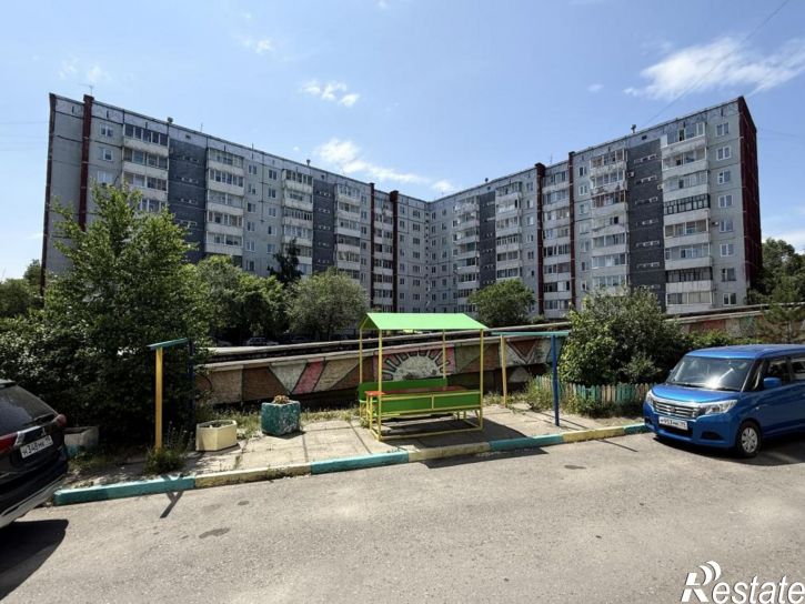 3-комн квартира Интернациональный микрорайон, 21