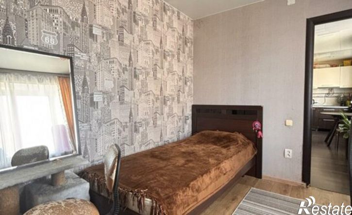 3-комн квартира Саяногорск, микрорайон Заводской, 8