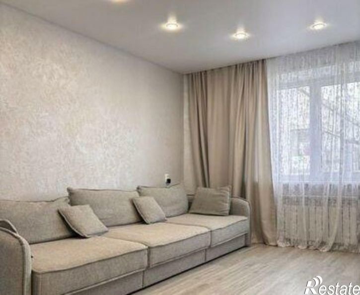 4-комн квартира Саяногорск, микрорайон Ленинградский, 38