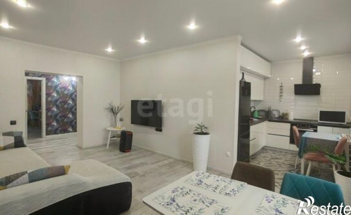 3-комн квартира Абакан, улица Авиаторов, 6