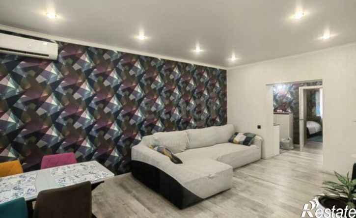 3-комн квартира Абакан, улица Авиаторов, 6