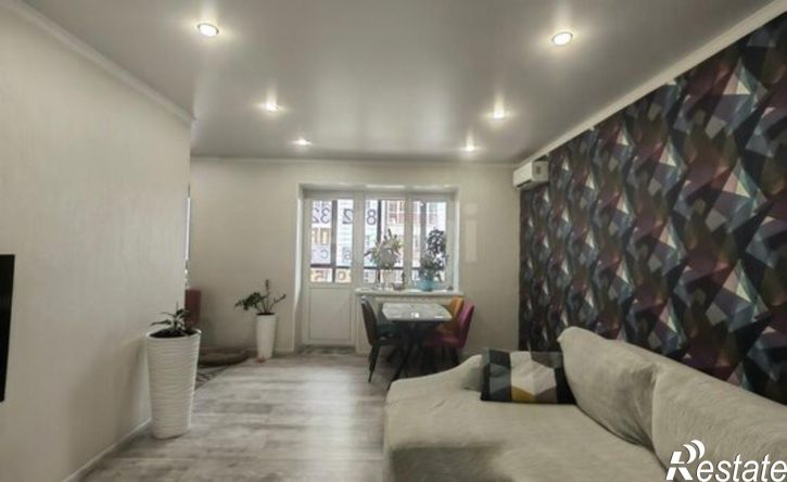 3-комн квартира Абакан, улица Авиаторов, 6