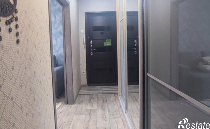4-комн квартира Саяногорск, микрорайон Центральный, 1