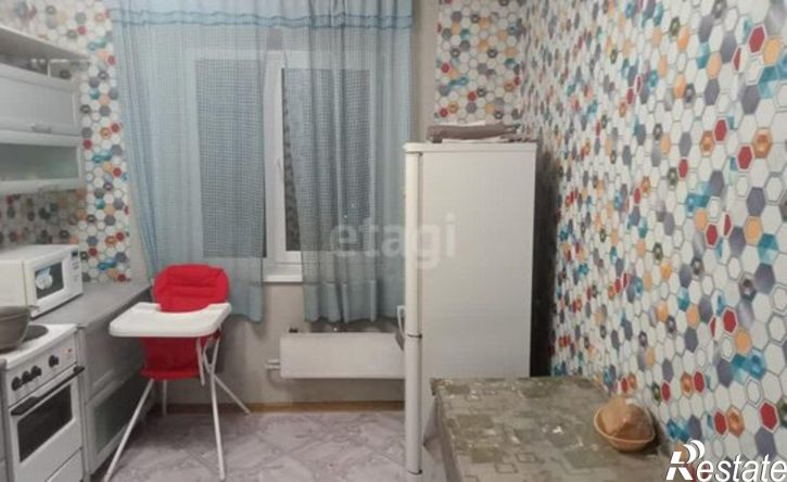 4-комн квартира Абакан, улица Кати Перекрещенко, 13А
