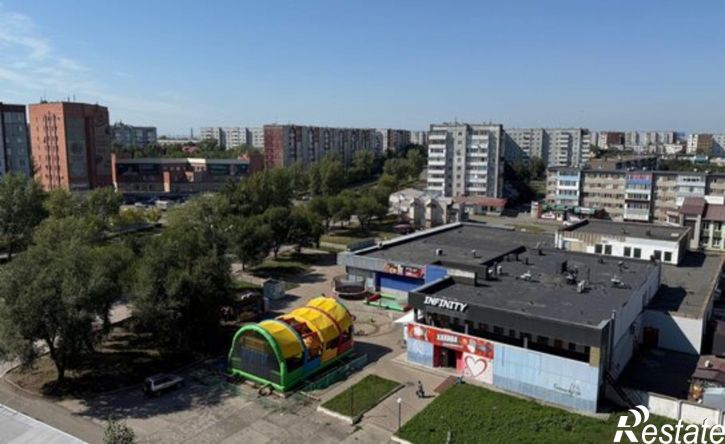 3-комн квартира Саяногорск, микрорайон Интернациональный, 8