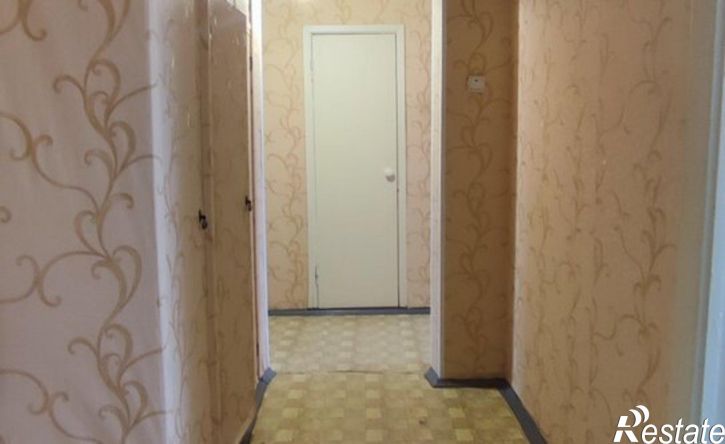 3-комн квартира Саяногорск, микрорайон Интернациональный, 8