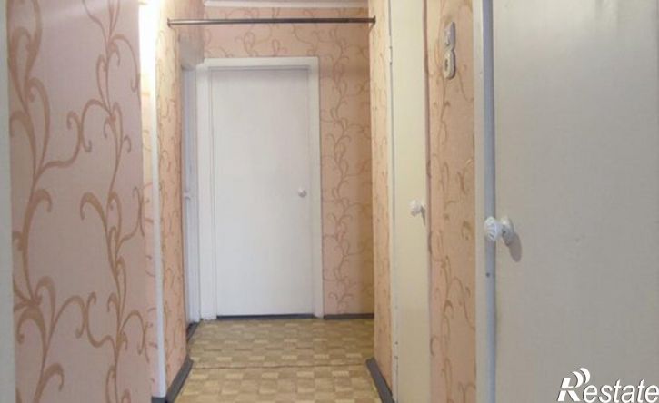 3-комн квартира Саяногорск, микрорайон Интернациональный, 8