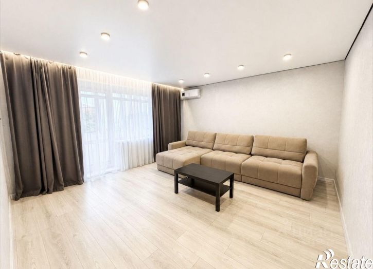 2-комн квартира пр-кт Космонавтов, 18В,  д. 18В