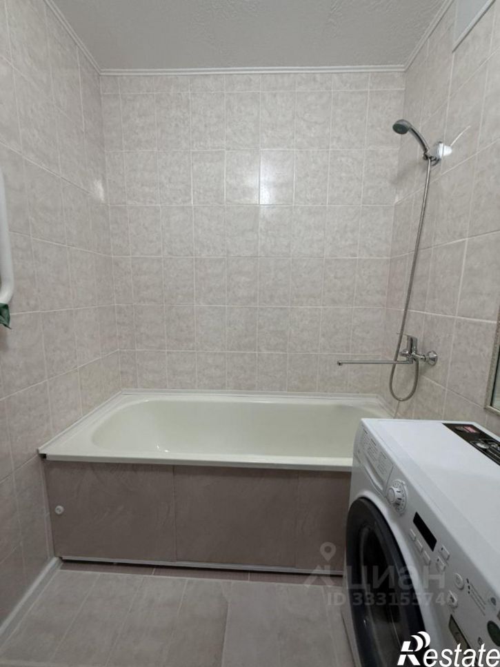2-комн квартира пр-кт Космонавтов, 18В,  д. 18В