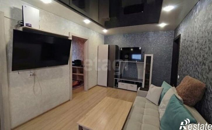4-комн квартира пр-кт Космонавтов, 44В,  д. 44В