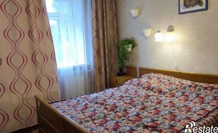 3-комн квартира Саяногорск, микрорайон Интернациональный, 7