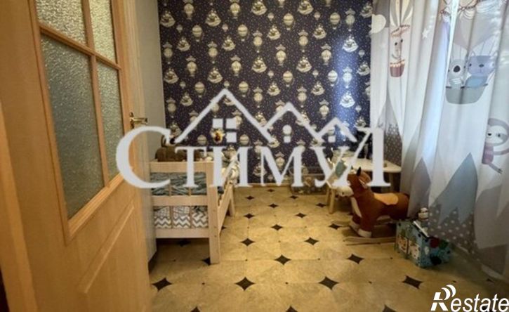 3-комн квартира Черногорск, улица Калинина, 30