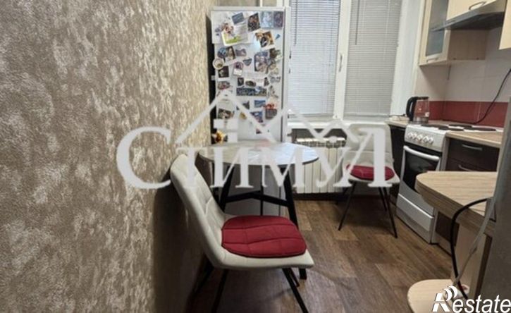 3-комн квартира Черногорск, улица Калинина, 30