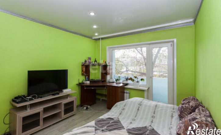 4-комн квартира Абакан, улица Вяткина, 49