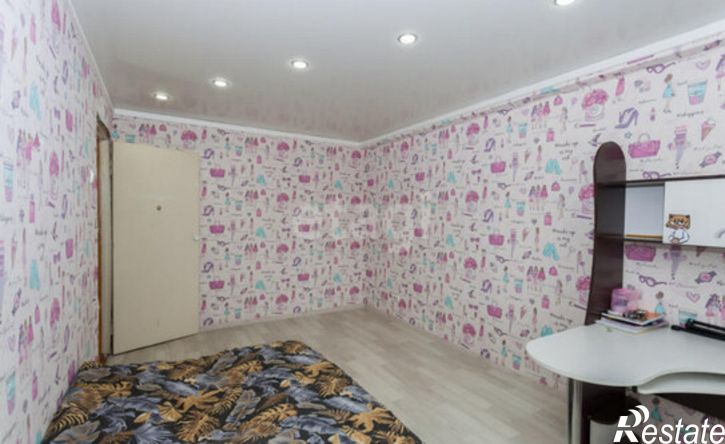 4-комн квартира Абакан, улица Вяткина, 49