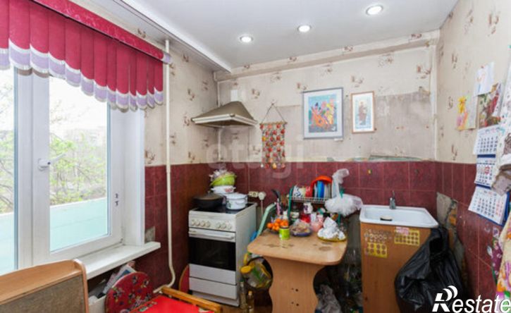 4-комн квартира Абакан, улица Вяткина, 49