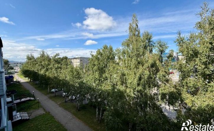 2-комн квартира Саяногорск, микрорайон Советский, 27