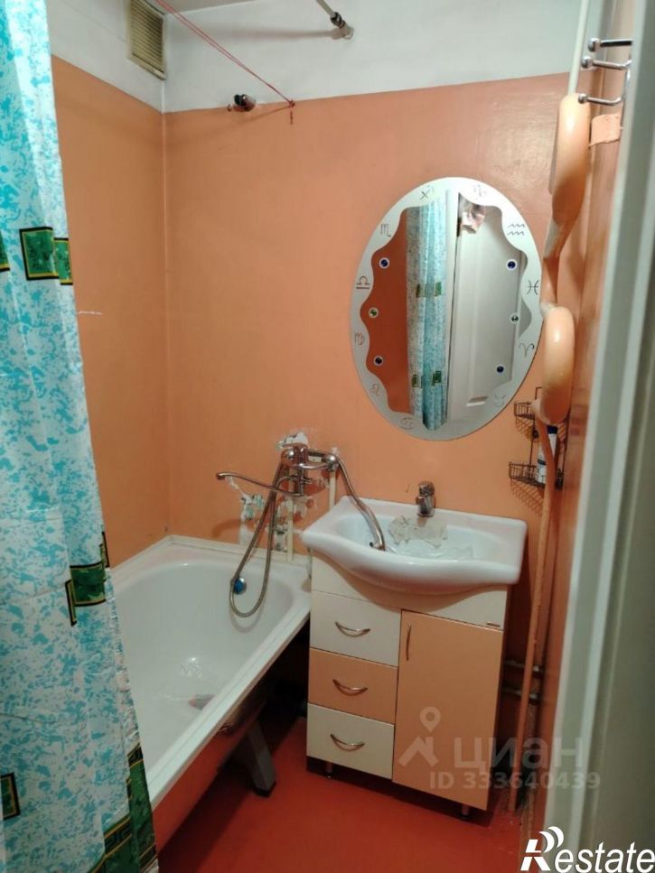 1-комн квартира проспект Космонавтов, 3,  д. 3