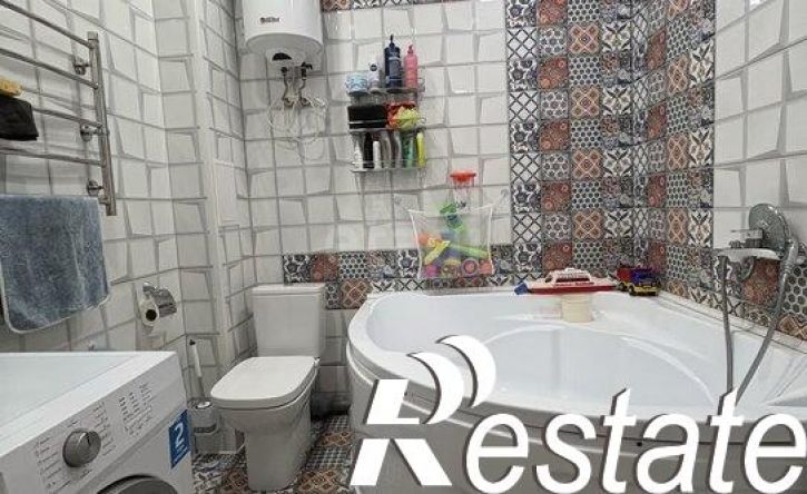 3-комн квартира улица Генерала Тихонова, 6Б,  д. 6Б