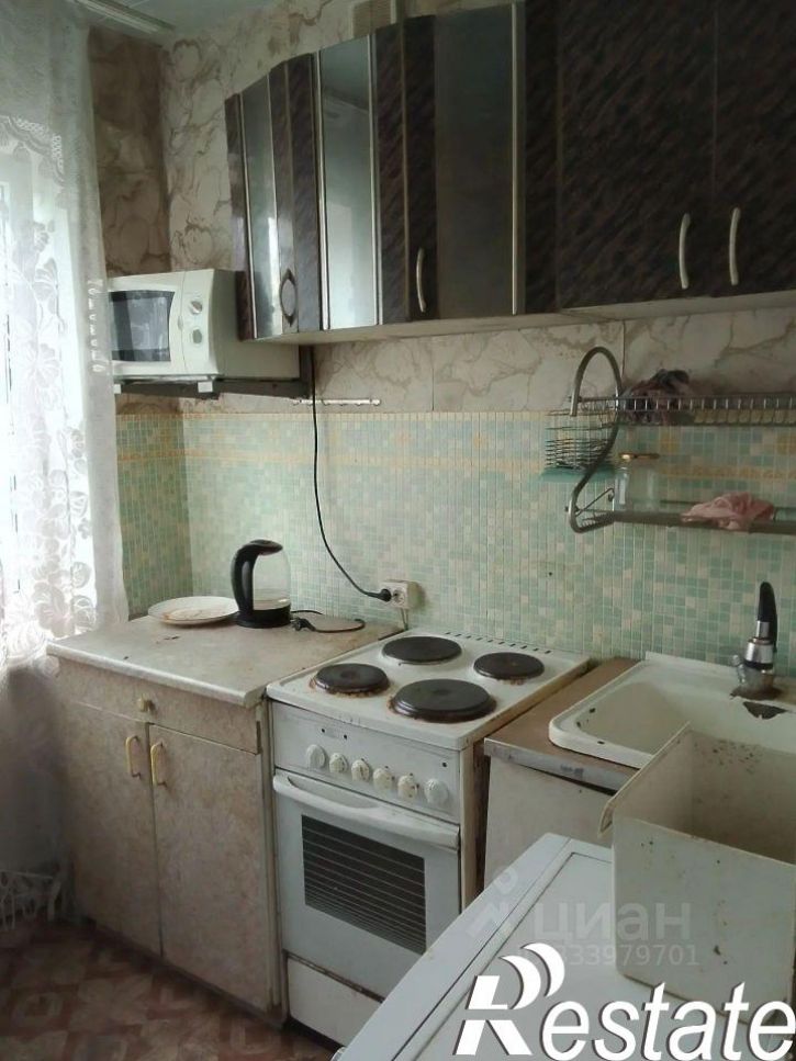 2-комн квартира улица Генерала Тихонова, 27,  д. 27