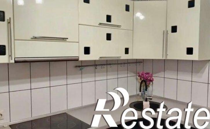 2-комн квартира Саяногорск, микрорайон Центральный, 8
