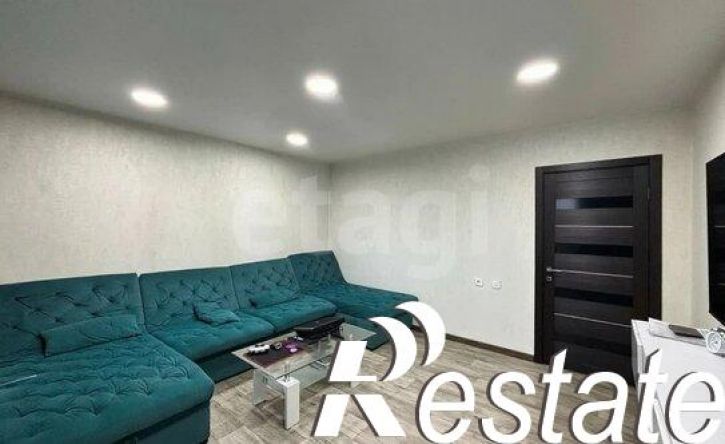 2-комн квартира проспект Космонавтов, 1,  д. 1