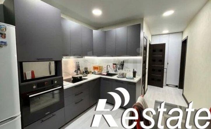 2-комн квартира проспект Космонавтов, 1,  д. 1