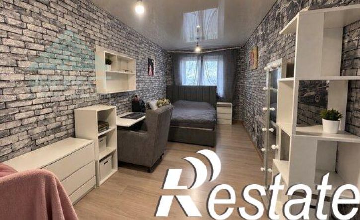 3-комн квартира улица Калинина, 21,  д. 21
