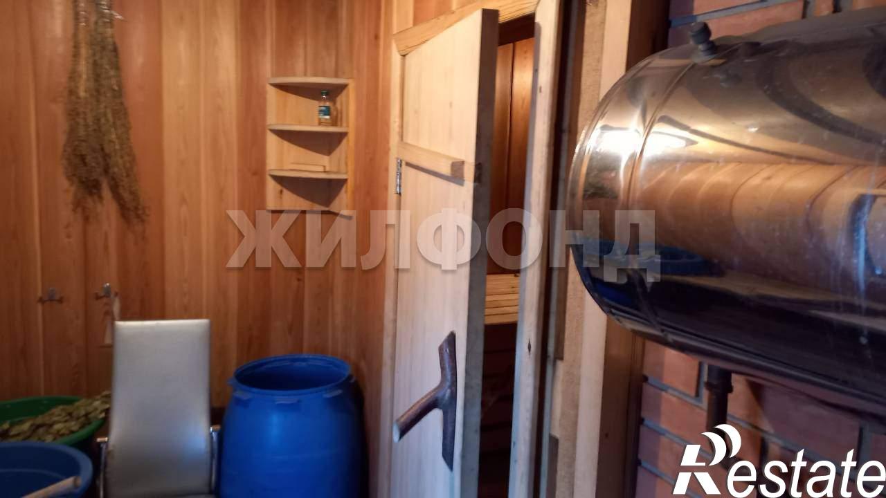 Купить дачу, дом, коттедж за 8 300 000 рублей на Молодежная ул.